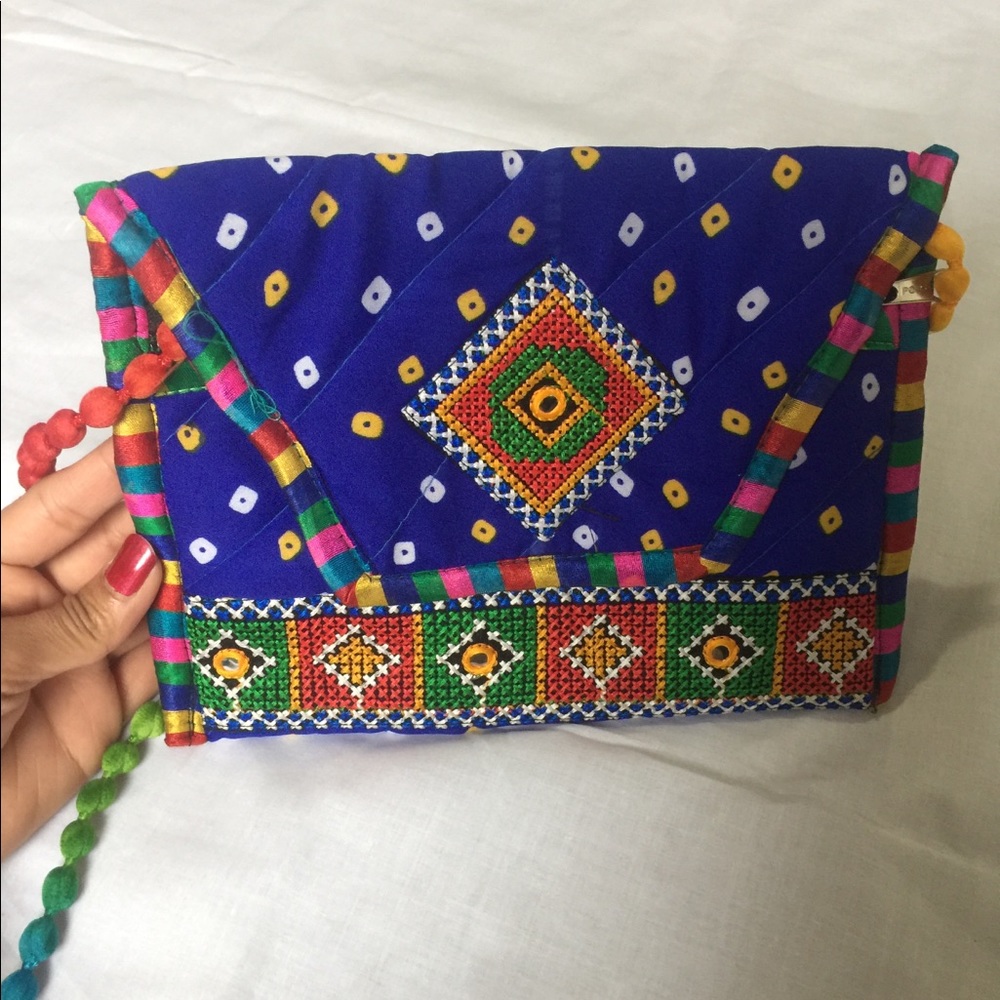 Body cross purse